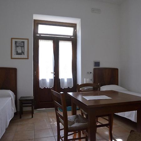 Casa Del Geco Bed & Breakfast Paestum Bagian luar foto