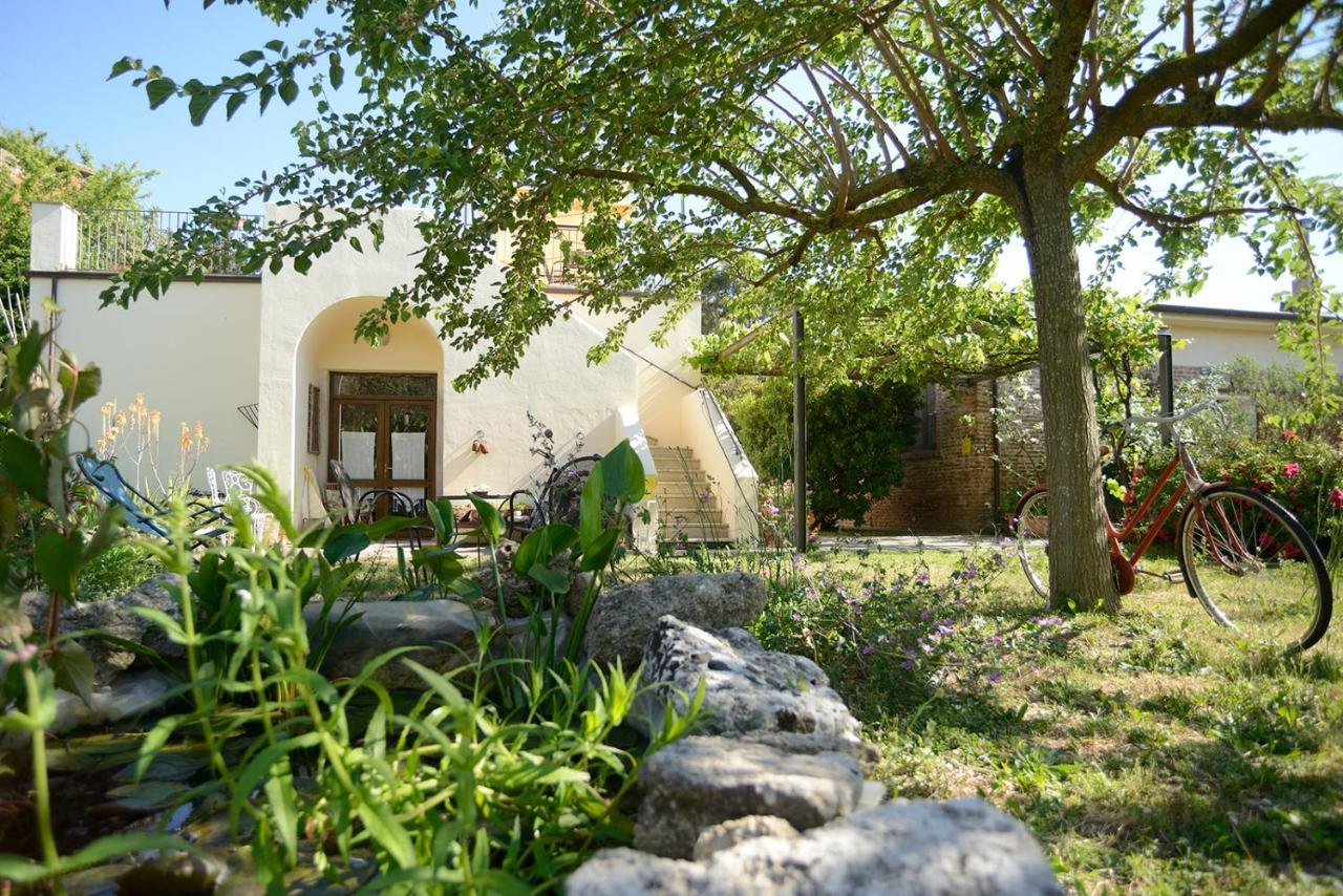 Casa Del Geco Bed & Breakfast Paestum Bagian luar foto